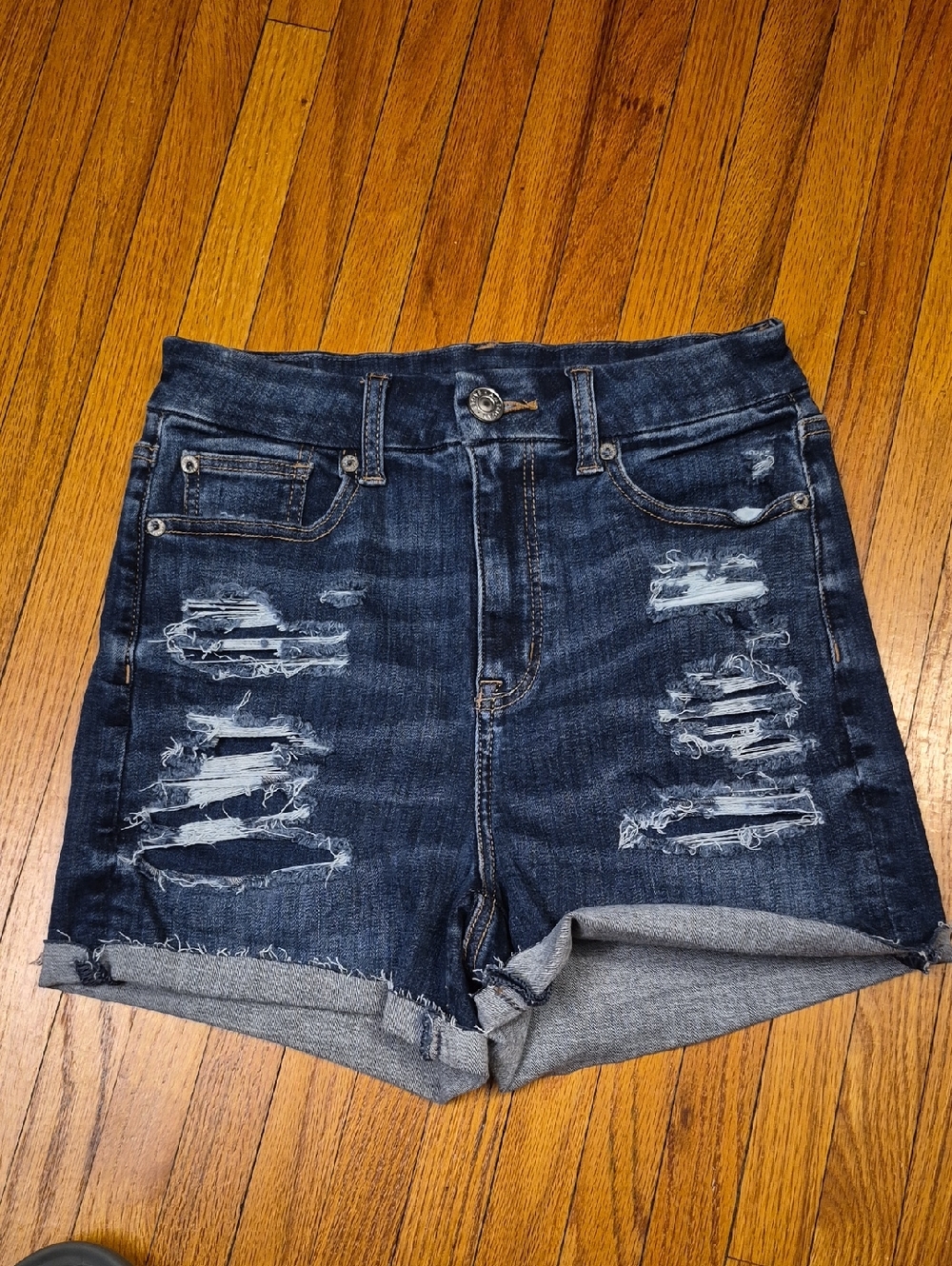 American Eagle Size 4 Curvy Highrise Shortie